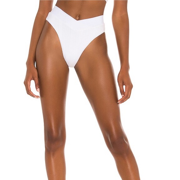 Court Bikini Bottom
L*SPACE - Picture 3 of 5